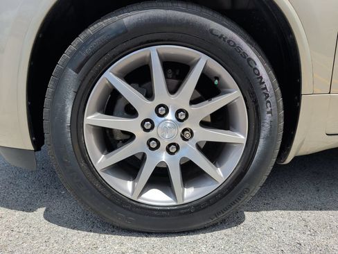 Used 2016 Buick Enclave Leather FWD image 4