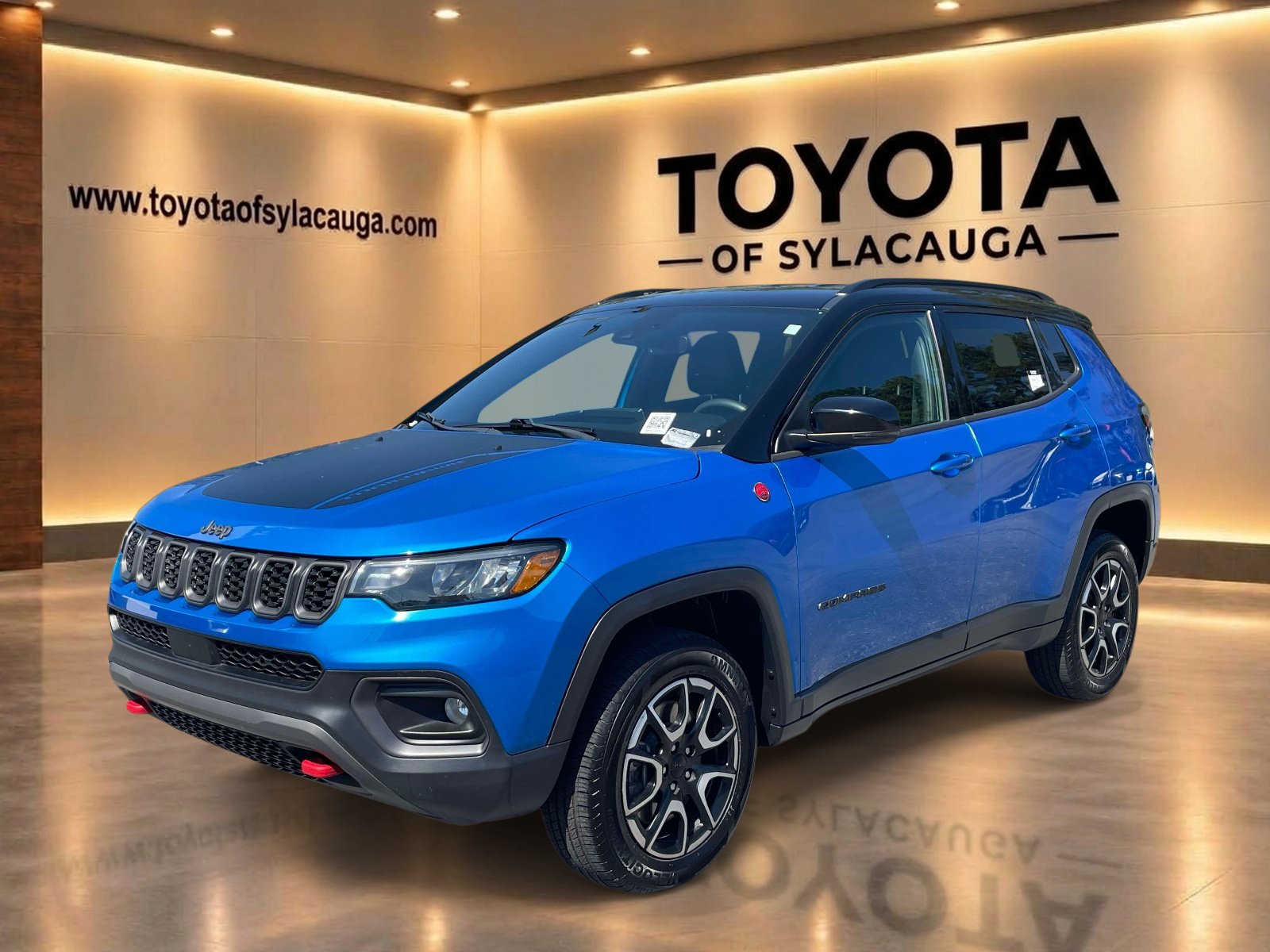 Used 2024 Jeep Compass Trailhawk AWD/4WD image 5