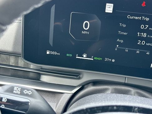 New 2026 Kia Carnival SX image 24