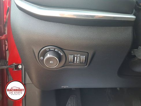 Used 2022 Jeep Compass Limited AWD/4WD image 18