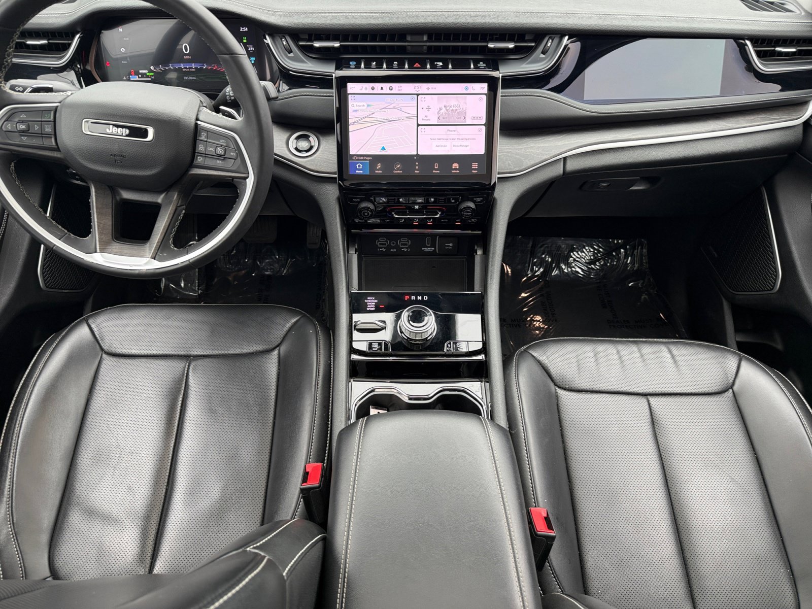 Used 2023 Jeep Grand Cherokee 4WD 4xe w/ Luxury Tech Group II image 3