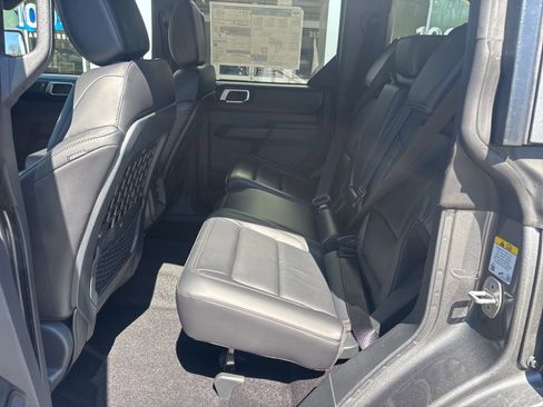 New 2026 Ford Bronco Badlands AWD/4WD image 15