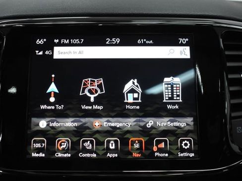 Used 2022 Jeep Grand Cherokee Limited image 24