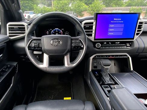 Used 2025 Toyota Tundra Platinum AWD/4WD image 6