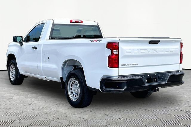 Used 2024 Chevrolet Silverado 1500 W/T w/ Trailering Package AWD/4WD image 4