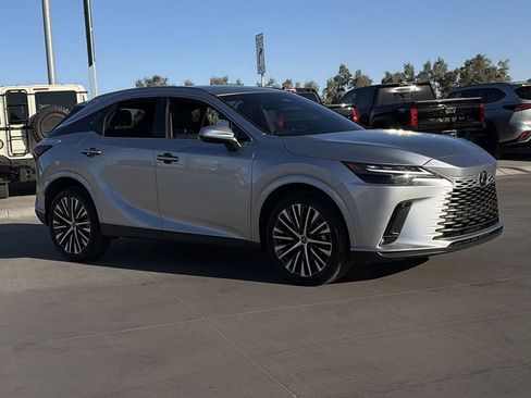 Used 2023 Lexus RX 350 Premium Plus w/ Cold Area Package FWD image 4