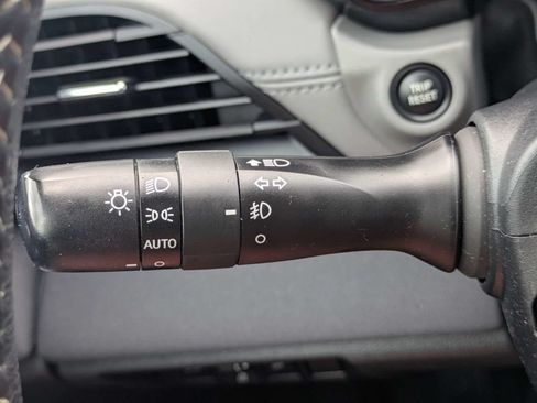 Certified 2025 Subaru Outback Premium AWD/4WD image 30