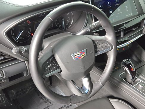 Used 2024 Cadillac CT5 Luxury RWD image 22