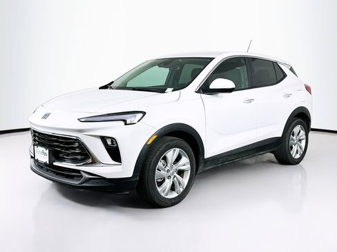 Used 2025 Buick Encore GX Preferred image 3