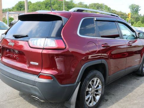 Used 2019 Jeep Cherokee Latitude Plus w/ Cold Weather Group AWD/4WD image 7