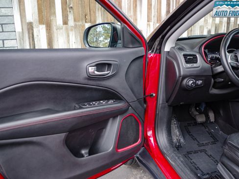 Used 2020 Jeep Compass Trailhawk image 10