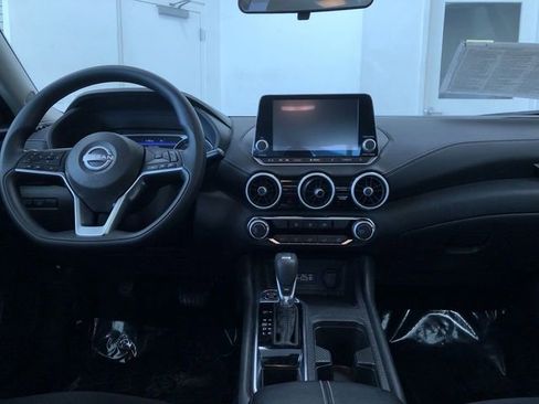 Used 2024 Nissan Sentra SV image 18