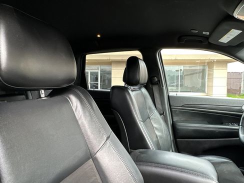 Used 2024 Jeep Grand Cherokee Limited image 26