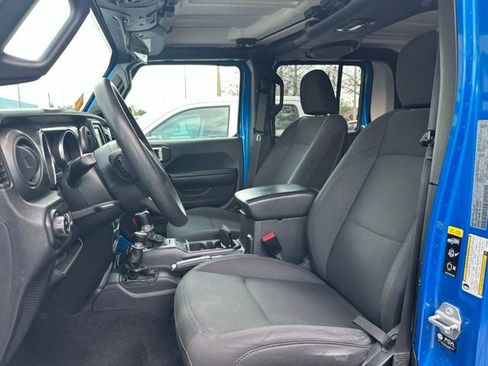 Used 2021 Jeep Gladiator Sport image 12