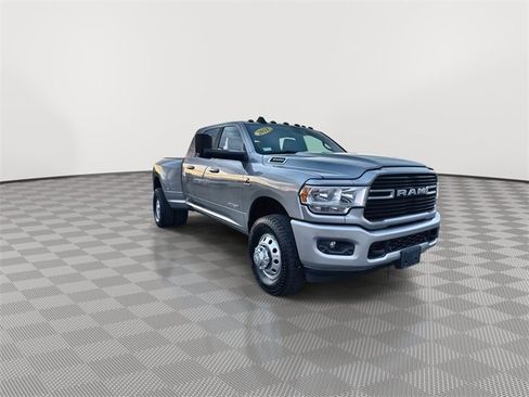 Used 2021 RAM 3500 Big Horn w/ Level 1 Equipment Group image 2