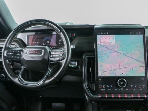 Used 2025 GMC Yukon AT4 w/ AT4 Premium Plus Package AWD/4WD image 18