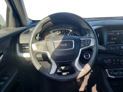 Used 2022 GMC Terrain SLE w/ Driver Convenience Package FWD image 13