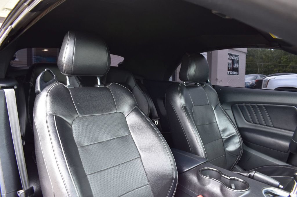 Used 2020 Ford Mustang Premium RWD image 17