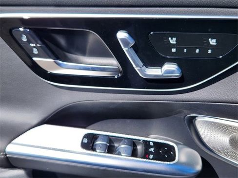 New 2026 Mercedes-Benz GLC 300 4MATIC image 11