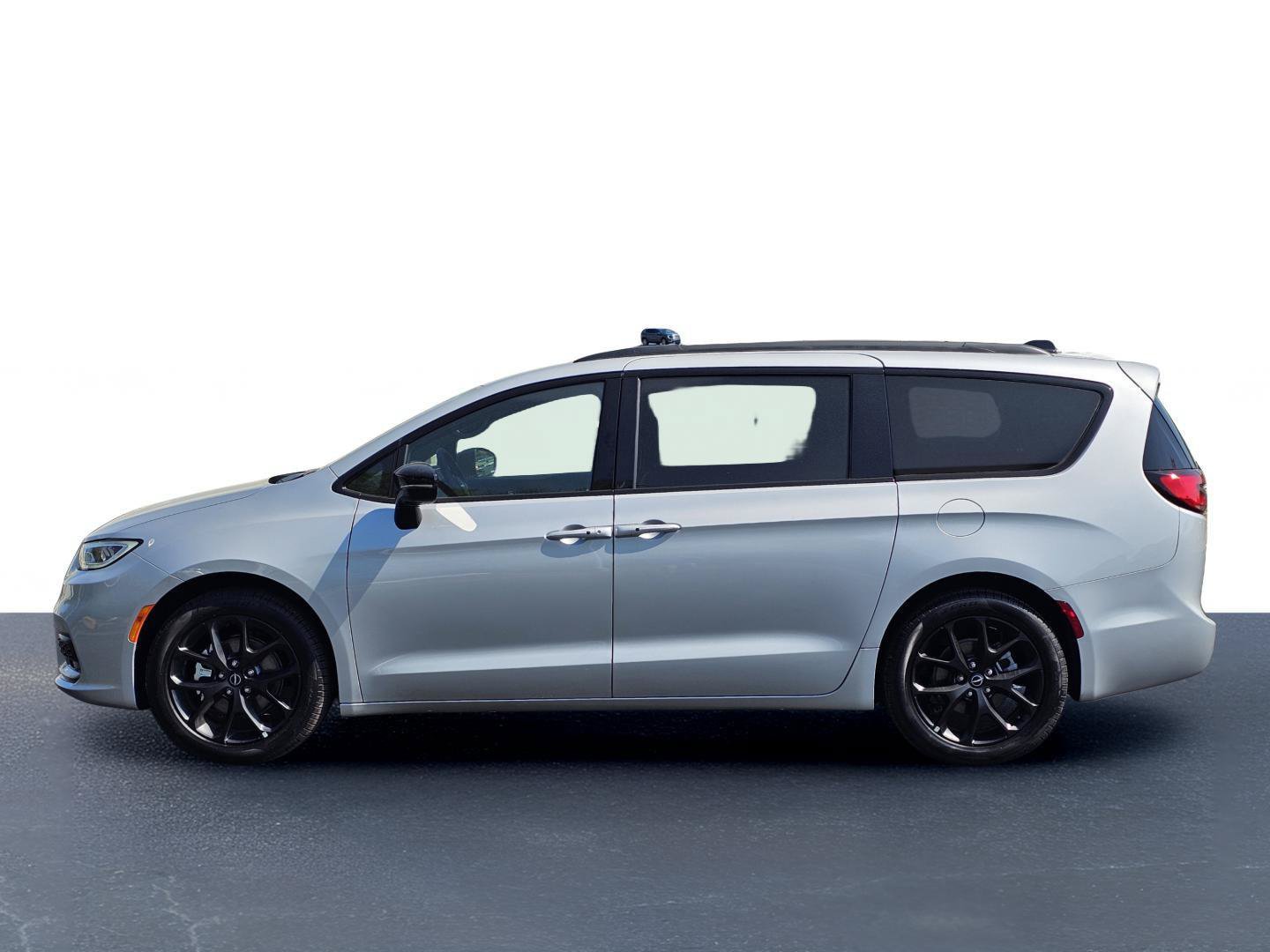 New 2026 Chrysler Pacifica Select w/ S Appearance Package FWD image 14