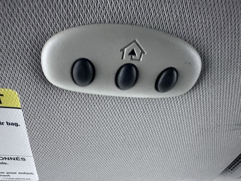 Used 2011 Lincoln MKX 2WD w/ 101A Rapid Spec Order Code image 55