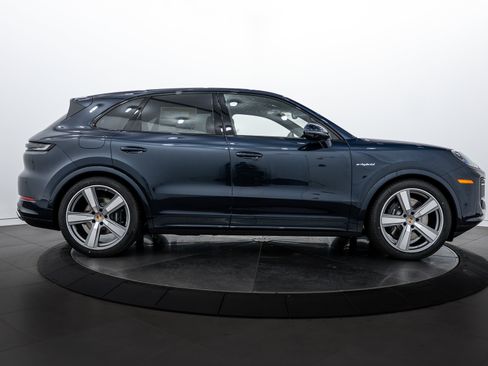 New 2026 Porsche Cayenne E-Hybrid image 8