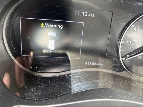 Used 2022 Nissan Kicks SV FWD image 13