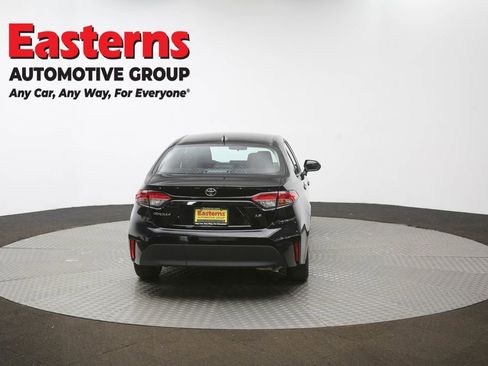 Used 2025 Toyota Corolla LE image 37