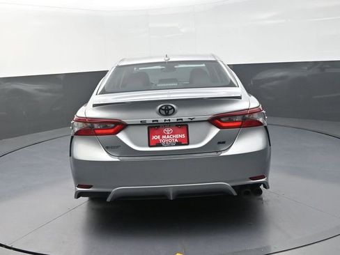 Used 2024 Toyota Camry SE FWD image 7