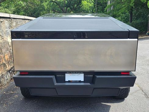 Used 2024 Tesla Cybertruck AWD Crew Cab image 9