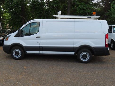 Used 2015 Ford Transit 150 130 Low Roof RWD image 3