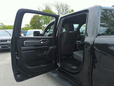 Used 2022 RAM 1500 Big Horn AWD/4WD image 25