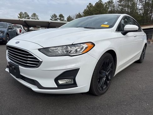 Used 2019 Ford Fusion SE w/ Equipment Group 151A image 1