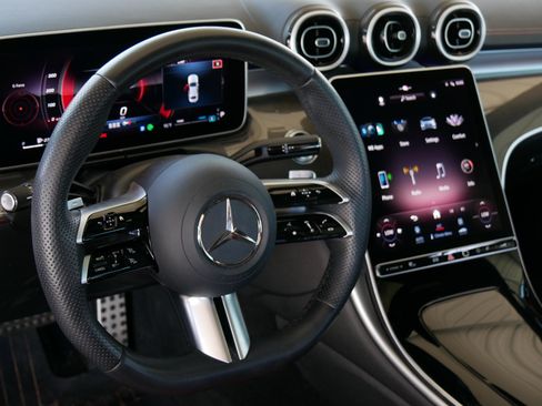 Used 2024 Mercedes-Benz C 300 4MATIC Sedan image 12