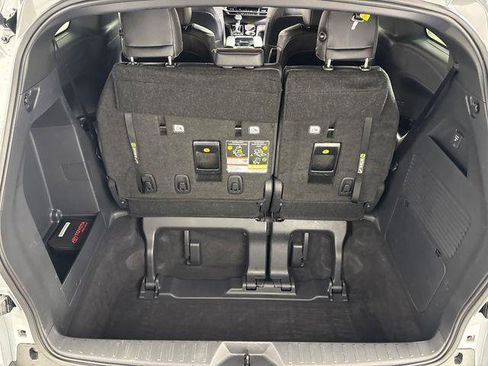 Certified 2025 Toyota Sienna XLE Woodland Edition AWD/4WD image 24