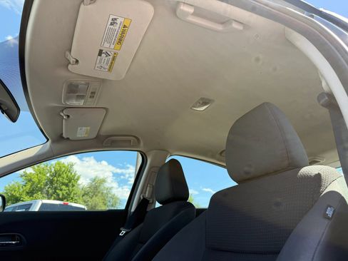 Used 2021 Honda HR-V LX image 14