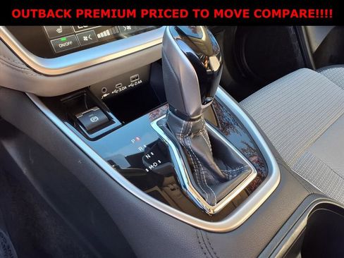 Used 2024 Subaru Outback Premium AWD/4WD image 14