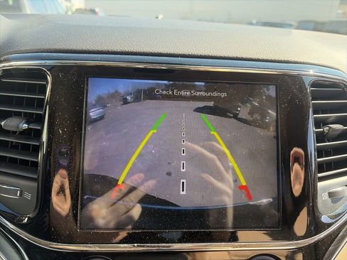 Used 2020 Jeep Grand Cherokee Limited image 19