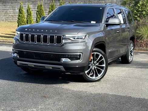 Used 2022 Jeep Wagoneer Series III w/ Premium Group I image 5