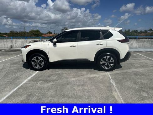Used 2023 Nissan Rogue SV image 33