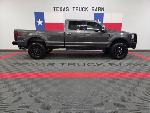 Used 2020 Ford F350 XLT w/ XLT Premium Package AWD/4WD image 16