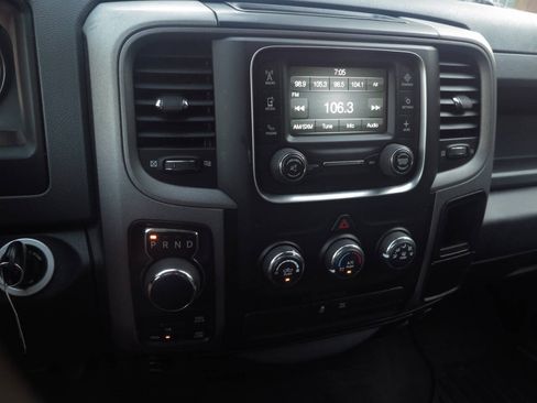 Used 2017 RAM 1500 Express AWD/4WD image 9