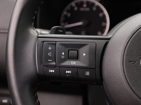 Certified 2025 Nissan Pathfinder SV w/ SV Premium Package FWD image 14