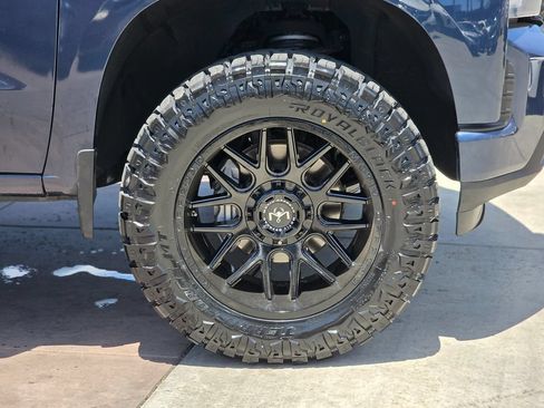 Used 2021 Chevrolet Silverado 1500 Custom AWD/4WD image 13