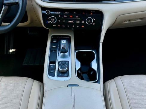 Used 2023 INFINITI QX60 Luxe w/ Performance Audio Package FWD image 24