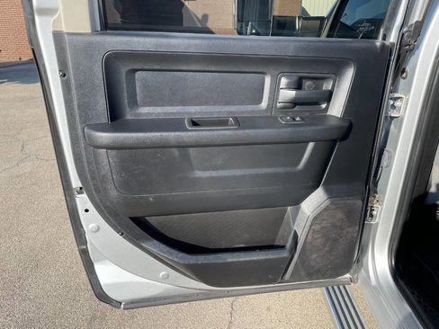 Used 2018 RAM 3500 Tradesman w/ Chrome Appearance Group image 21