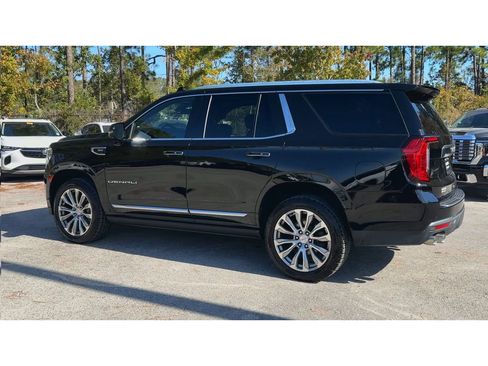 Certified 2021 GMC Yukon Denali image 6