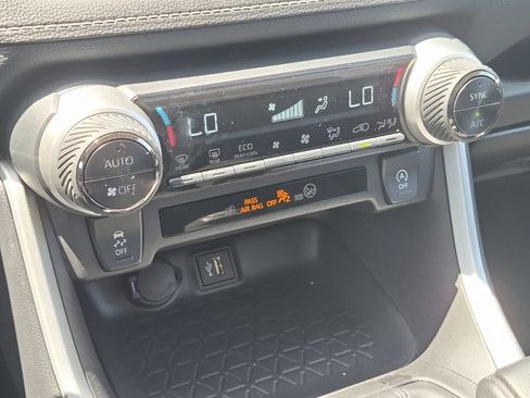Certified 2025 Toyota RAV4 XLE AWD/4WD image 21