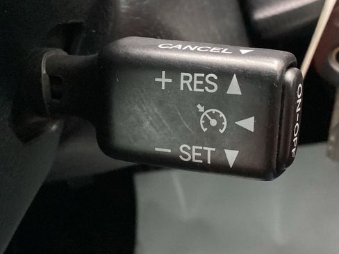 Used 2006 Lexus SC 430 Convertible image 25