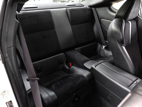Used 2025 Toyota GR86 Premium RWD image 34